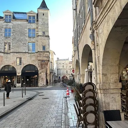 T3 Confort En Duplex A 20mn A Pied Du Centre-ville Avec Tv Et Wifi 公寓
