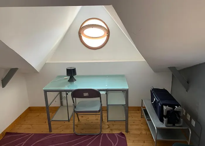 T3 Confort En Duplex à 20mn à Pied Du Centre-ville Avec Tv Et Wifi * La Rochelle (Charente-Maritime)