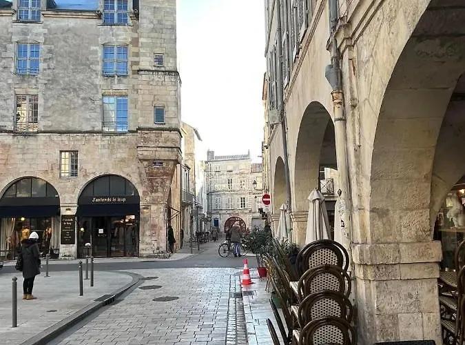 T3 Confort En Duplex à 20mn à Pied Du Centre-ville Avec Tv Et Wifi Apartamento