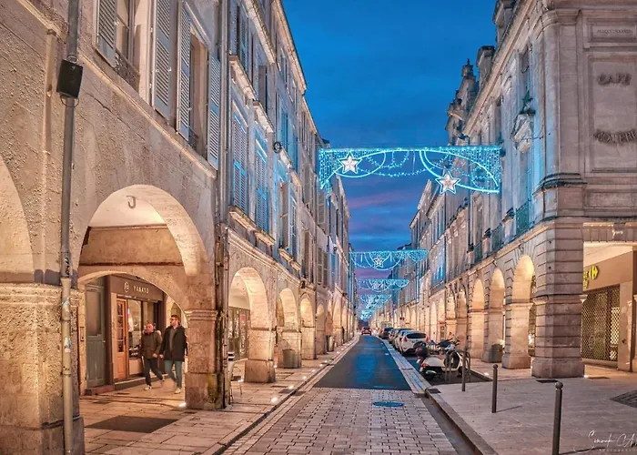 T3 Confort En Duplex à 20mn à Pied Du Centre-ville Avec Tv Et Wifi La Rochelle (Charente-Maritime)