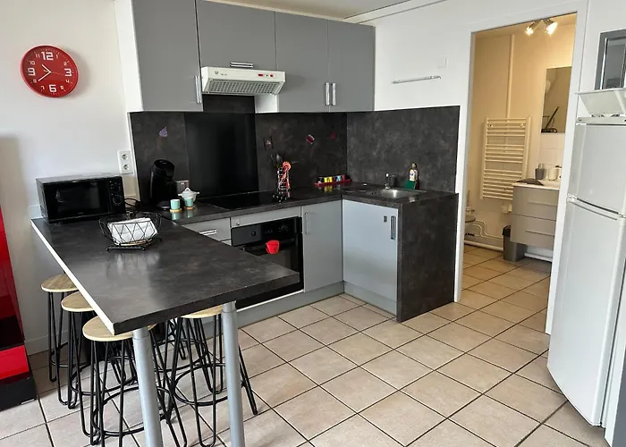 T3 Confort En Duplex à 20mn à Pied Du Centre-ville Avec Tv Et Wifi La Rochelle (Charente-Maritime)